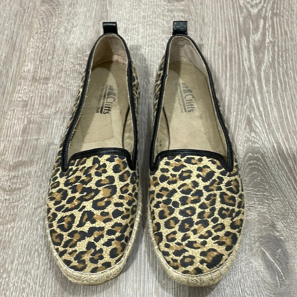 Cliffs by White Mountain Leopard Print Espadrille Flats 8M - Picture 1 of 12